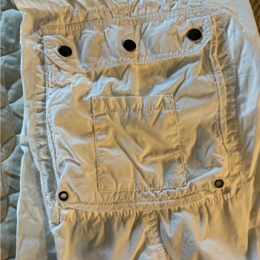 Capris - Picture 6 of 7